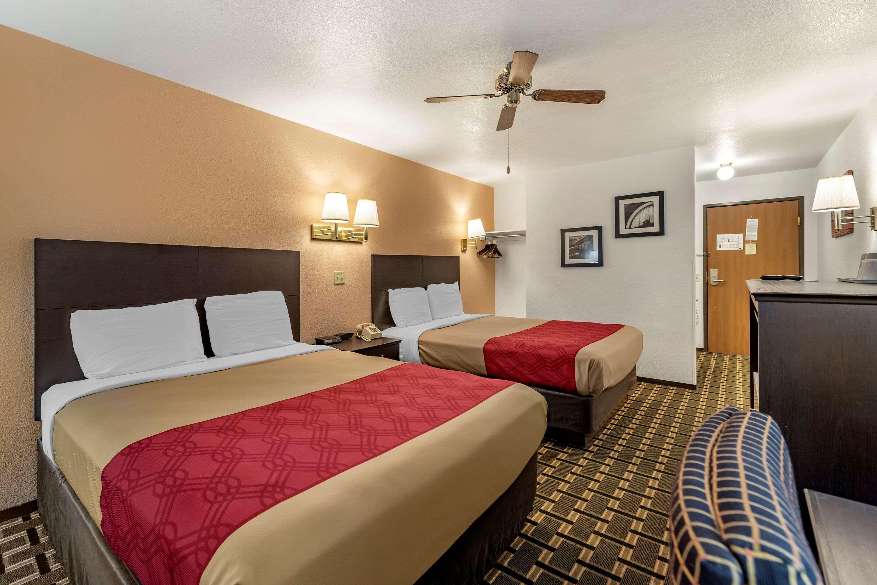 Econo Lodge La Junta Exterior photo